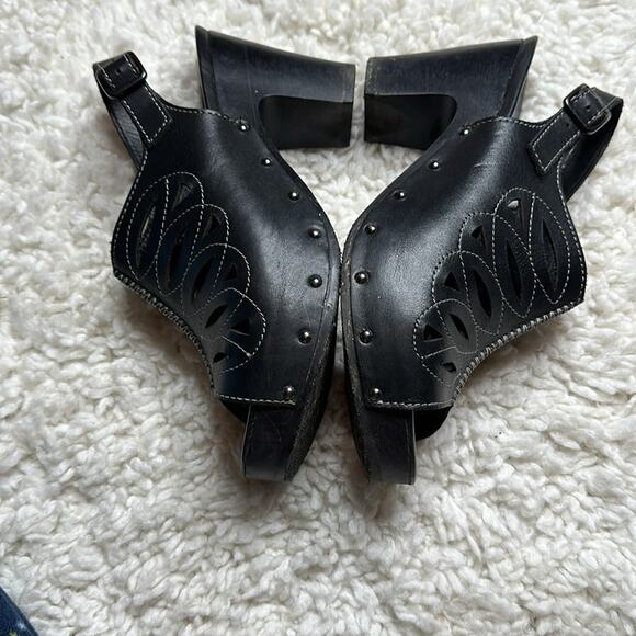 Dansko Black Butterfly Style Cutout Heel Y2K 90s Thick quality Going out Shoe - Picture 3 of 10